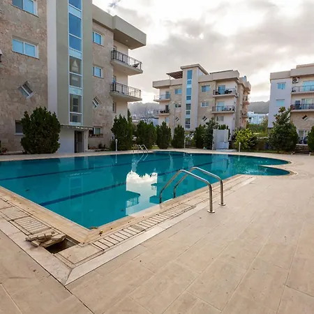 Sunshine By Holidaykeys * Karavas (Northern Cyprus)