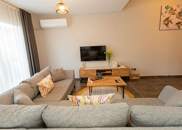 Sunshine By Holidaykeys Karavas (Northern Cyprus)